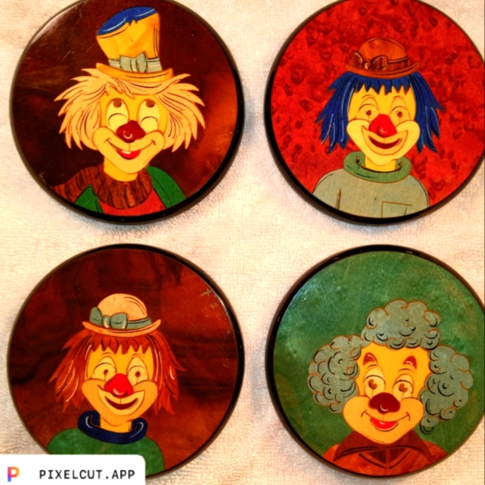 Round Vintage Wooden Clown Coasters